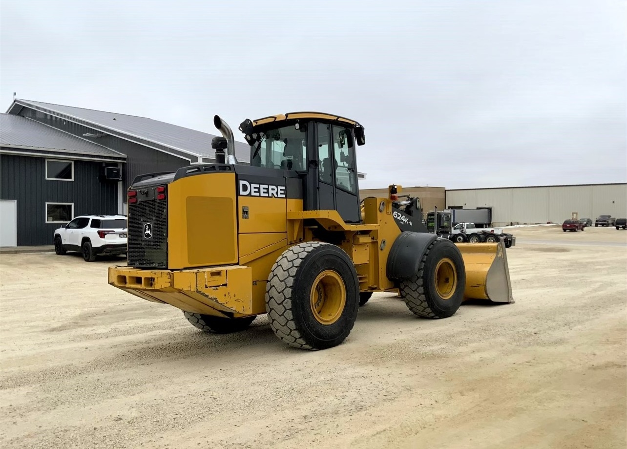 Affordable Price on DEERE 624K Wheel Loaders with 4 Speeds, Power Shift Transmission Type and Differential Lock Ready to Ship