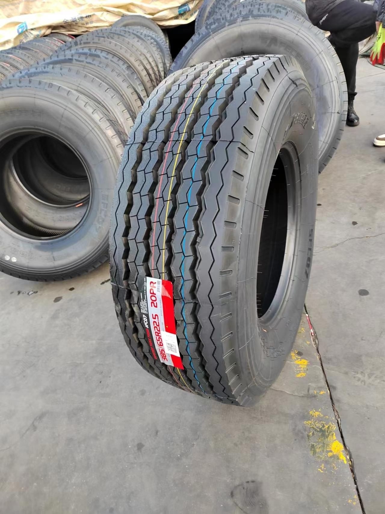 China Heavy truck tires 750-16 750r16 r16 natural rubber tyre tube