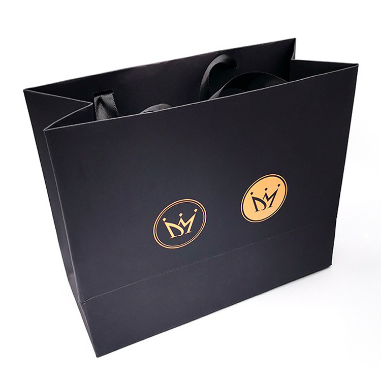 Luxury boutique gift custom printed packaging matt black paper shopping bags