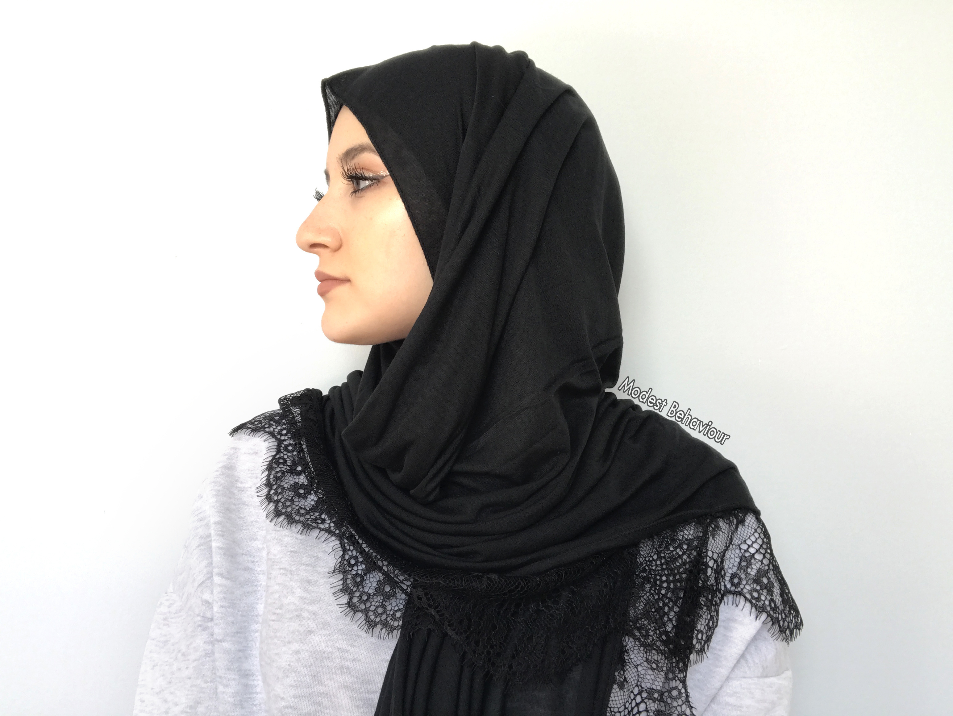 New arrival fashion women soft stretchy plain islamic cotton premium 170*50 cm jersey lace hijab scarf