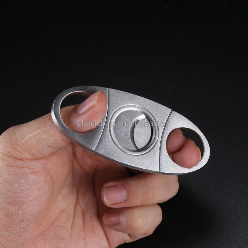 Personalized smoking cutter metal mini custom logo luxury V cut cigar cutters