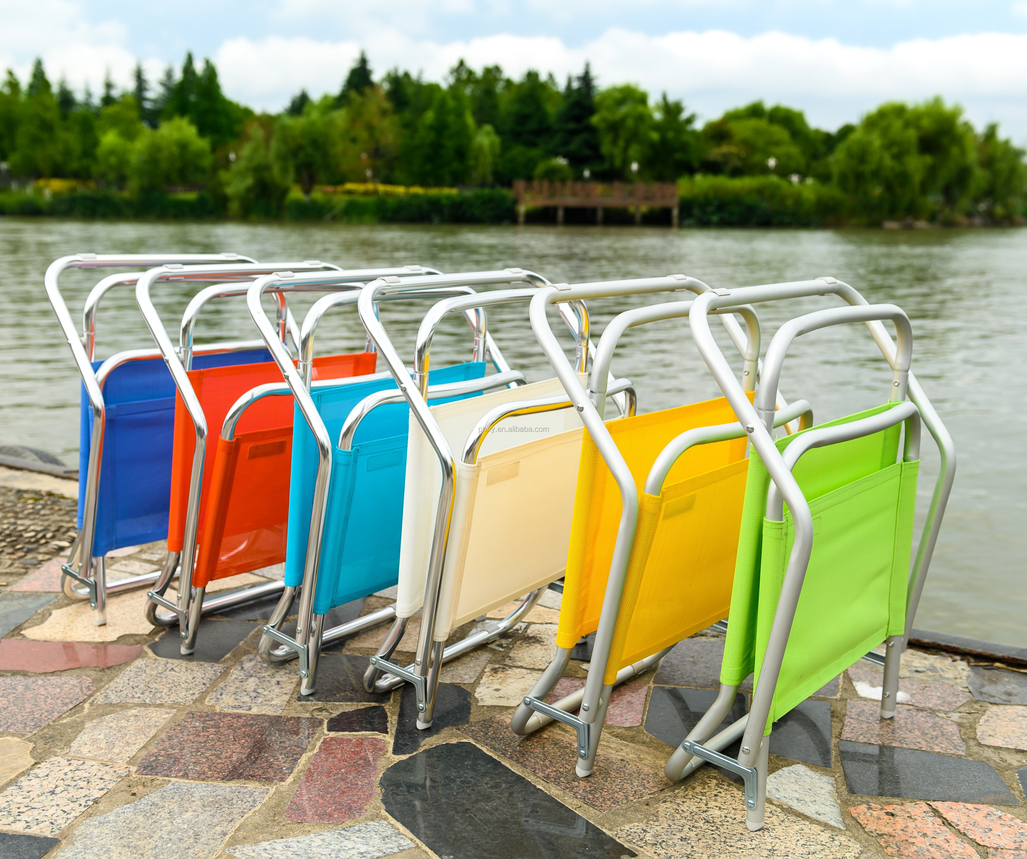 Aluminum Beach Chair With Textile Seat And Backrest