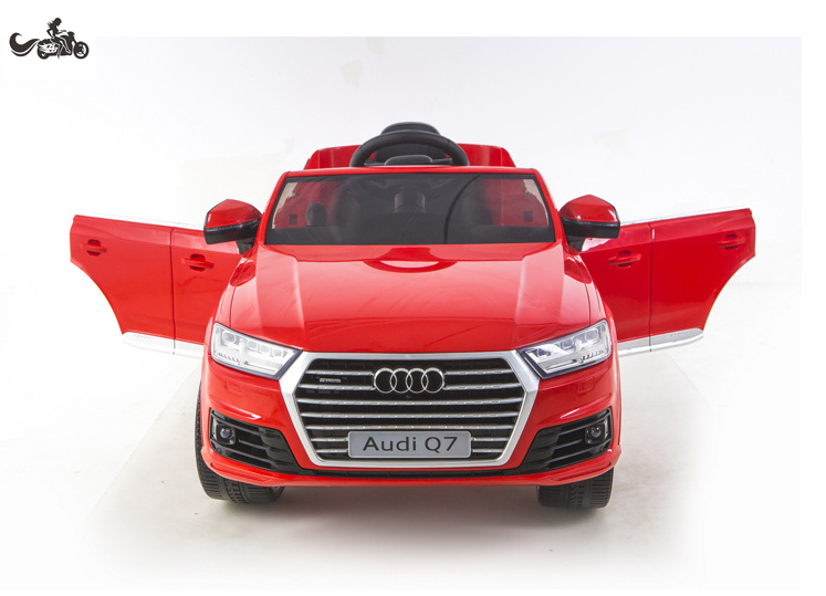 License Audi Q7 ride on toy car four wheel 12V electric car for kids