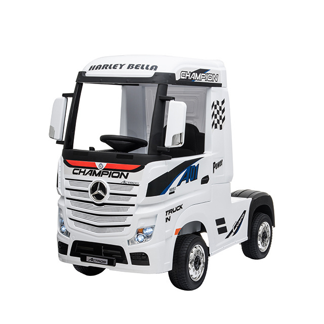 Hottest selling newest licensed truck ride on car with 2.4G R/C for Benz