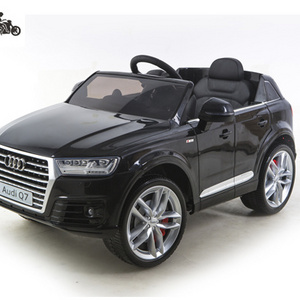 License Audi Q7 ride on toy car four wheel 12V electric car for kids