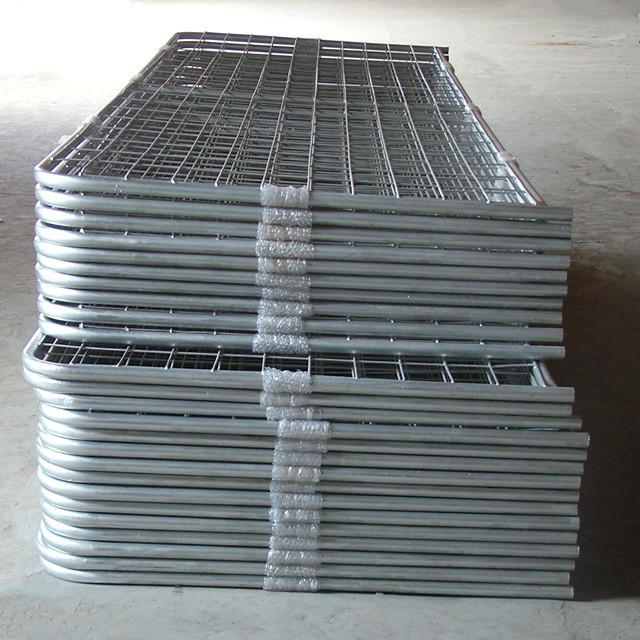 Electro/ hot galvanized/pvc coated /stainless steel welded wire mesh cattle fencing panels factory