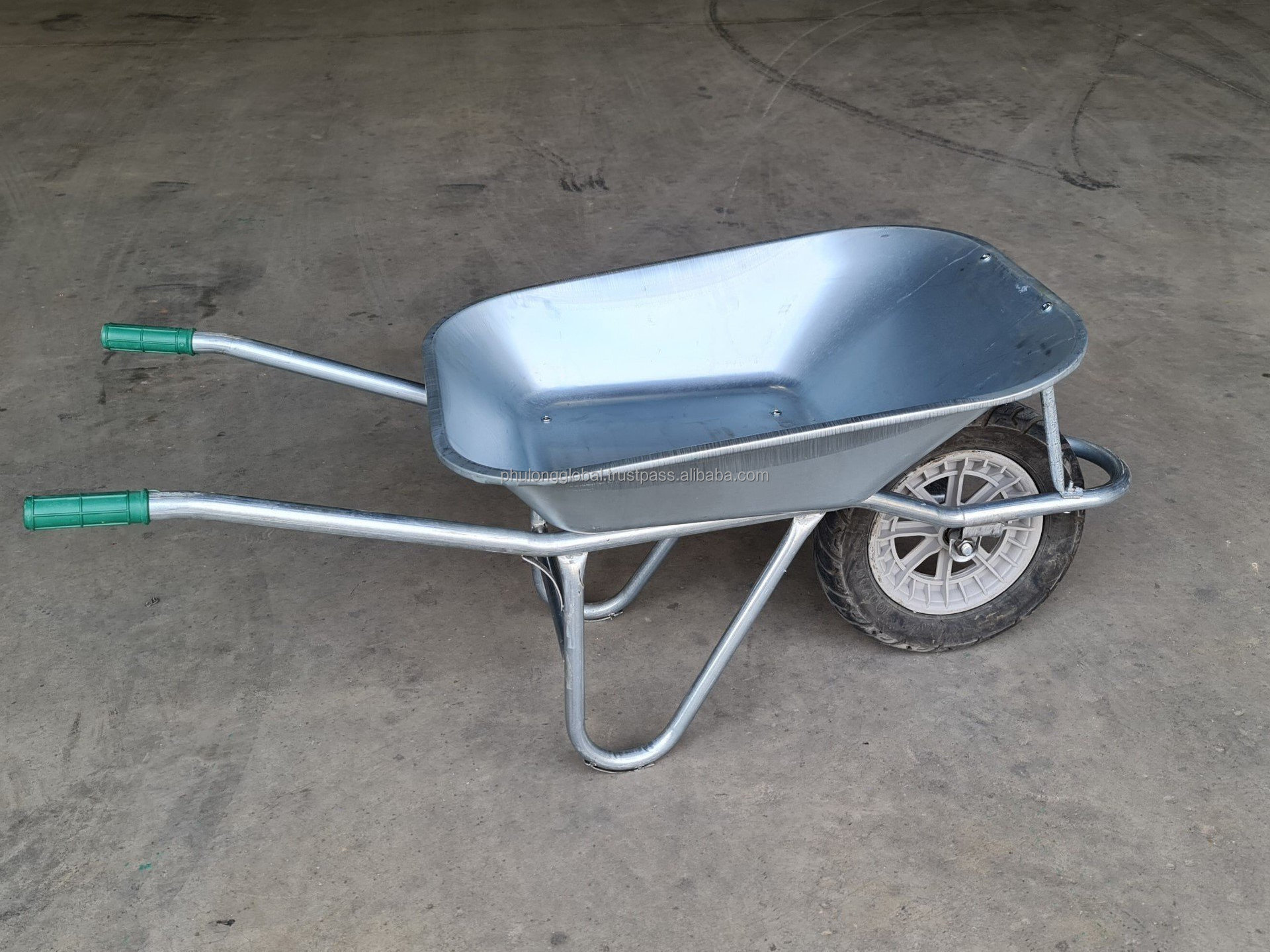 Competitive price Heavy duty wheelbarrow competitive price Wheelbarrow durable wheelbarrow for sale