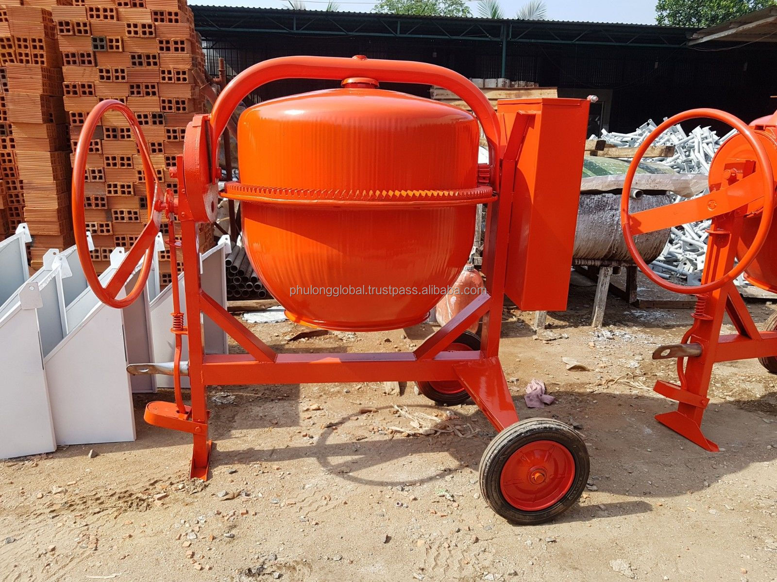 Factory price Concrete mixer portable concrete mixer diesel concrete mixer wholesale construction equipment