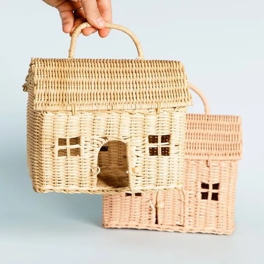 Factory Custom Wholesale Creative home-shaped basket Storage basket with lid as a gift living room decoration