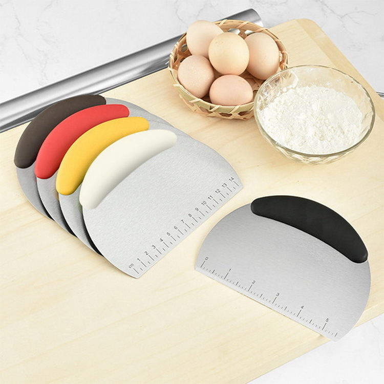 Baking Accessories Stainless Steel Pastry Cutter Dough Scraper Pizza Cutter Spatula Chopper