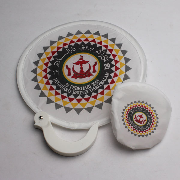 Round Hand Fans Wholesale Mini Nylon Foldable Plastic Hand Fan with White Side