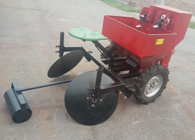 Agriculture use potato planter for sale