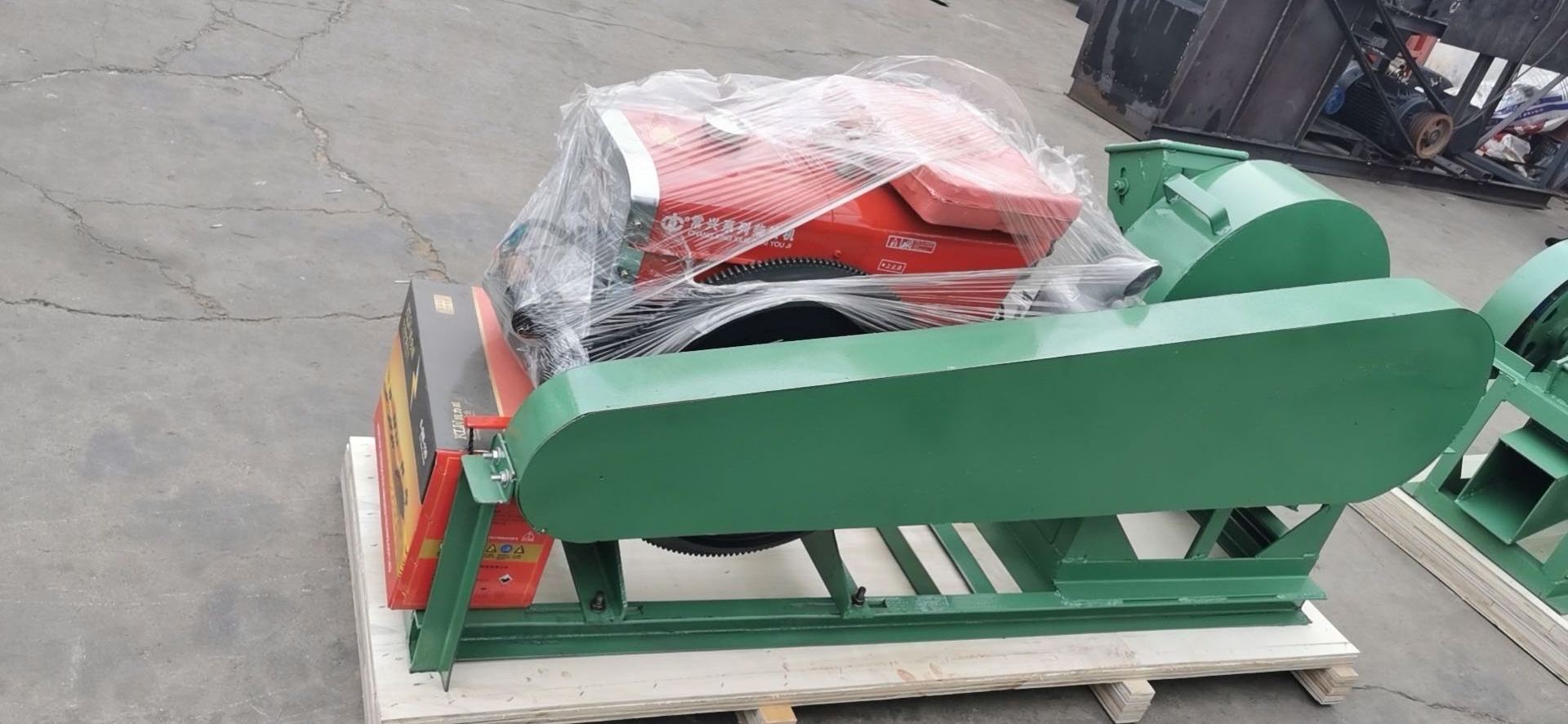 High quality hard wood chipper machine shredder wood crusher wood shaving machine for sale