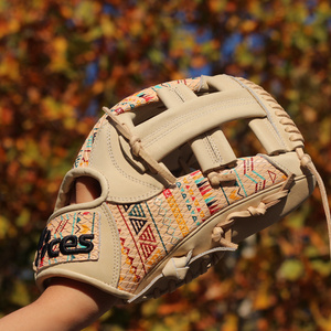 A2000 Professional Baseball Gloves and Baseball Glove Stand