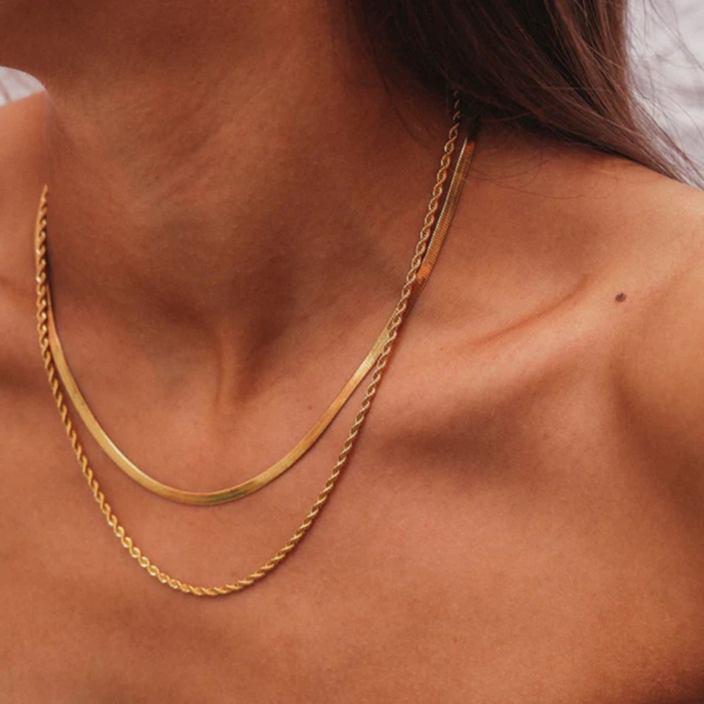 Hypoallergenic 18K Gold PVD Twisted Rope Herringbone Stainless Steel Double Layered Necklace For Women