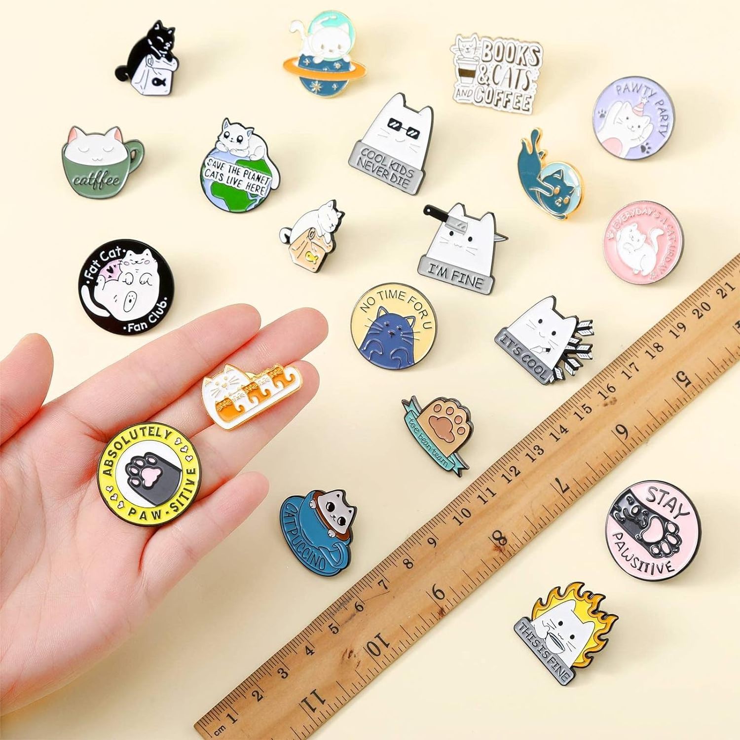 Funny Cute Cats Enamel Pins Novelty Cartoon Animal Brooch Pins Lovely Mini Lapel Pins  Alloy Plated Badges