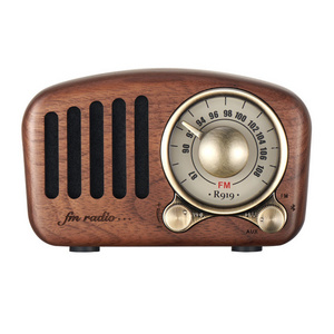 Classical retro radio receiver portable Mini Wood FM  MP3 Radio stereo Speaker USB Rechargeable radio