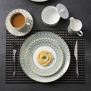 New fashion promotional gold dishes plates dinner set colorful bone china dinnerware sets