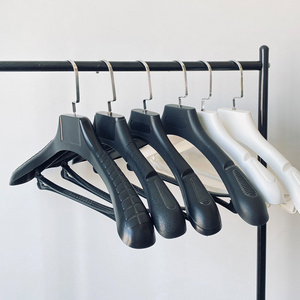 Black Hanger Wide Shoulder Traceless Household Adult Plastic Coat Hanger Men And Women Suits Hanger With Rod Pants