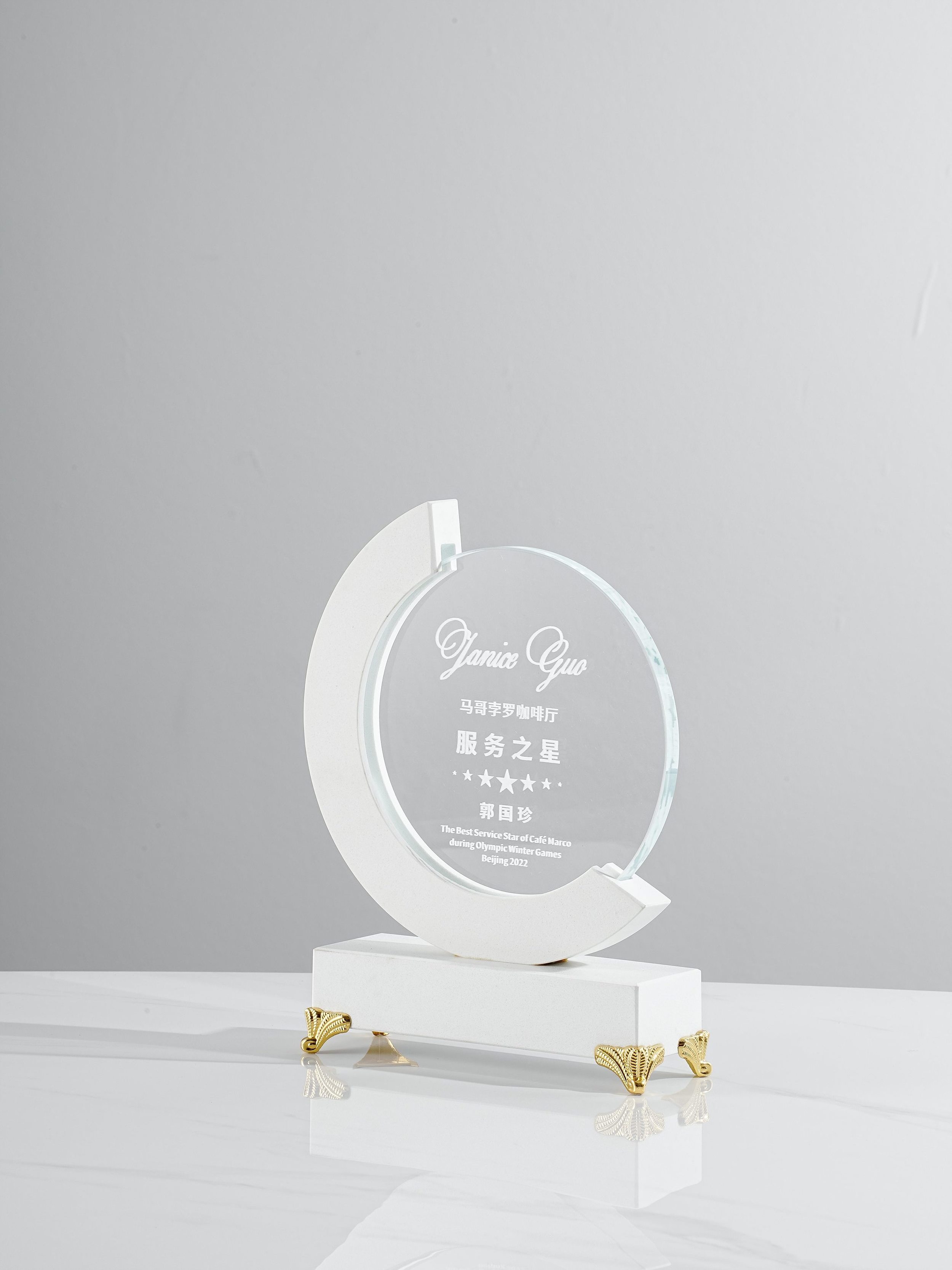 Wholesale Crystal Trophy Corporate Glass Crystal Shield Trophy Awards Custom Logo Engrave Crystal Plaque Award