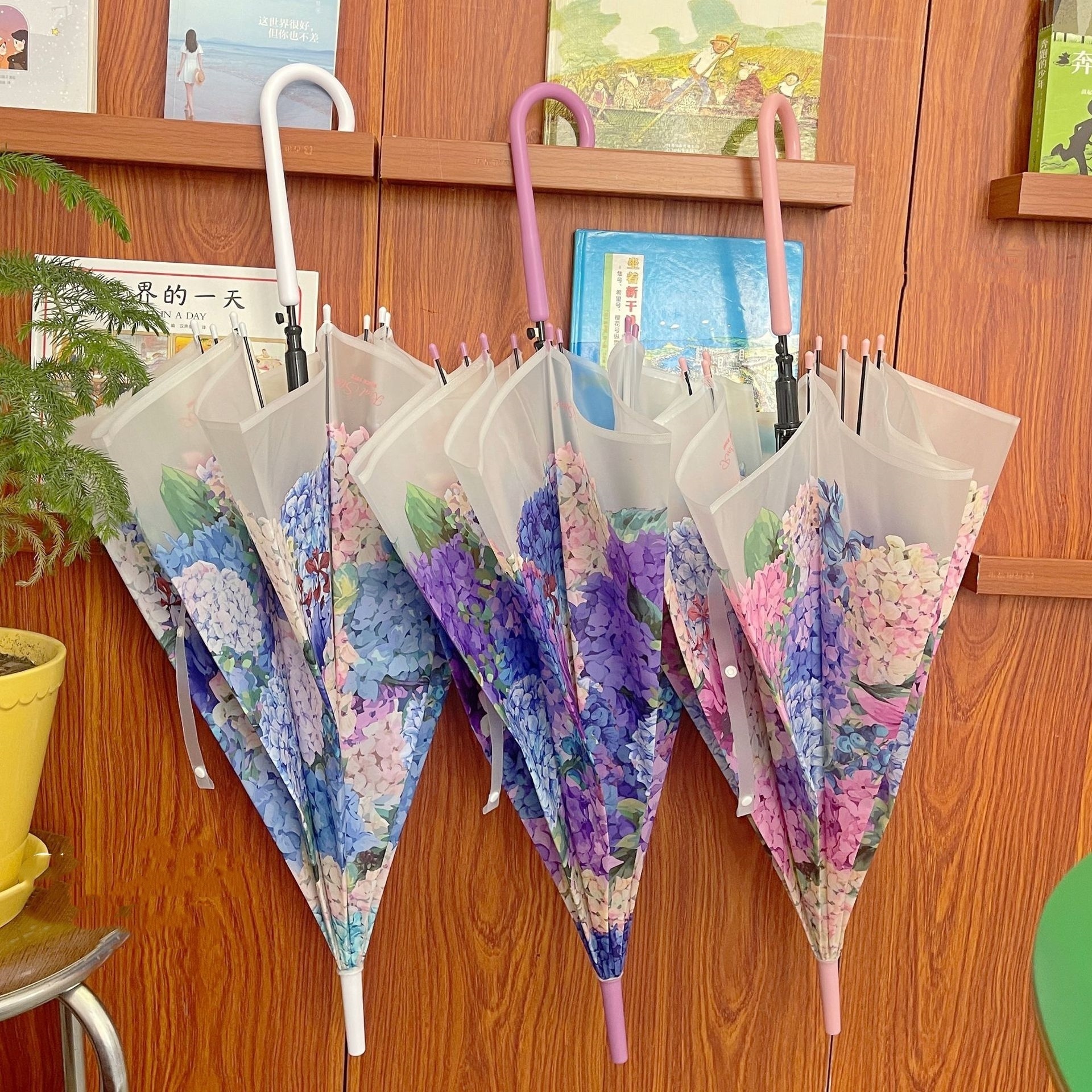 Transparent Windproof Rain Umbrella With Flower Pattern J Handle Transparent Straight Umbrella