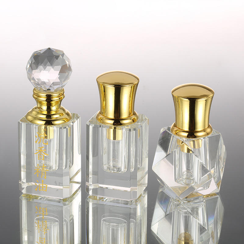 Hot Selling New engraved agarwood oil bottle manufacturers direct glass bottles European crystal 3ml perfume bottle