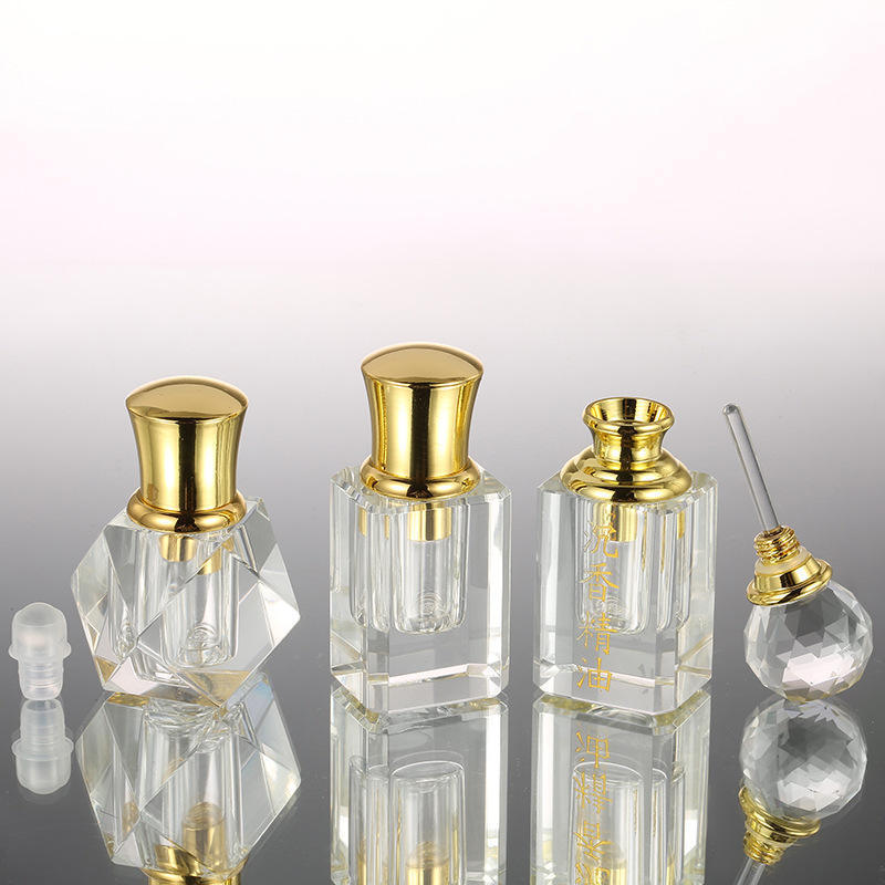 Hot Selling New engraved agarwood oil bottle manufacturers direct glass bottles European crystal 3ml perfume bottle