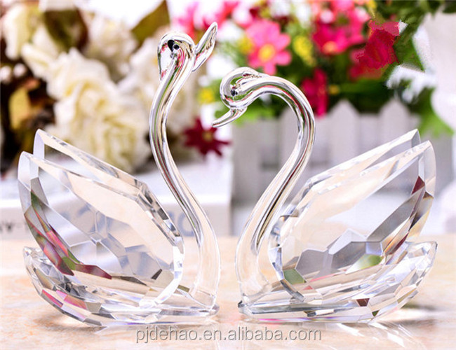 Wholesale Transparent Popular Wedding Favors Crystal Swan