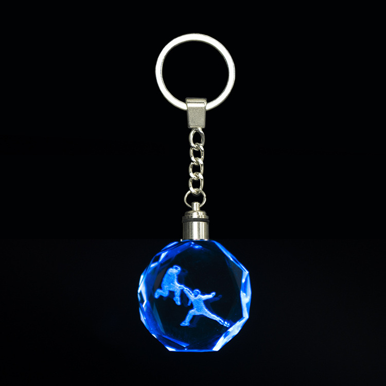 Factory cheap wholesale laser engraving fine K9 variable color trendy LED light crystal keychain for promotional gift