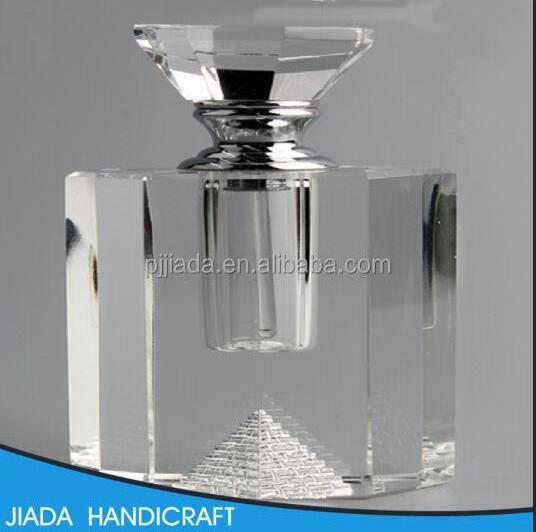 promotion anniversary gift bottom etched pyramid photo luxury glass crystal perfume bottle