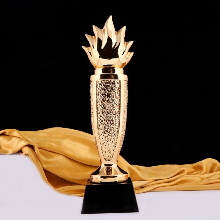 New Style Crystal Sports Award Trophy Company Honor Victory Commemorate Custom Metal Resin Torch Crystal Trophy