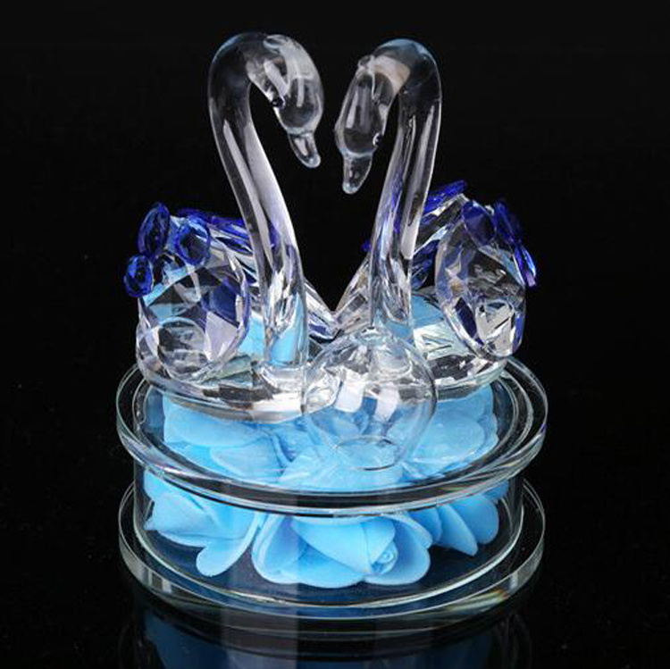 Wholesale Customized Exquisite Cheap Crystal Glass Swan For Wedding Guest Takeaway Souvenirs