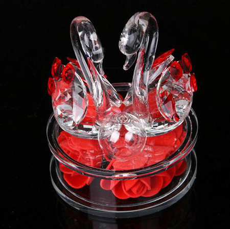 Wholesale Customized Exquisite Cheap Crystal Glass Swan For Wedding Guest Takeaway Souvenirs