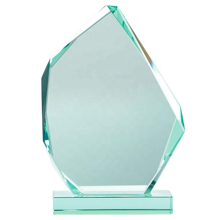 China Hot Selling Sublimation Trophies Crystal Crafts Iceberg Blank Glass Plaque Awards K9 Custom Crystal Trophy For Souvenir