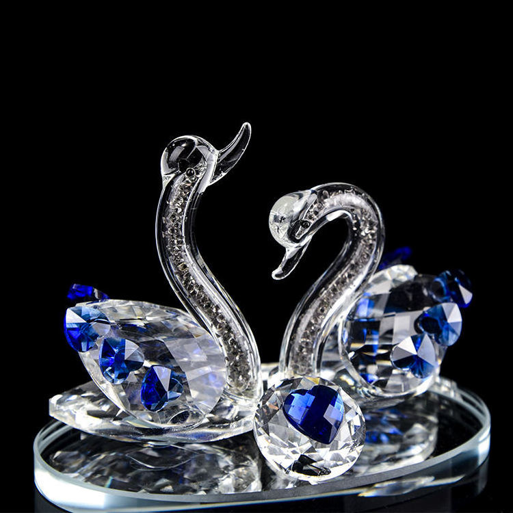 Professional Customization Wedding Blue Centerpiecse Decoration Gift Crystal Glass Swan With Stand