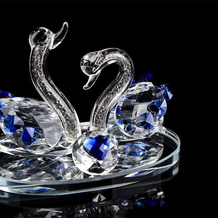 Professional Customization Wedding Blue Centerpiecse Decoration Gift Crystal Glass Swan With Stand