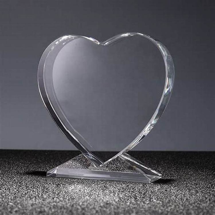 MH-JB112 Hot Selling Customized Logo Classical Heart Shape Blank Glass Plaque Awards K9 Custom Crystal Trophy