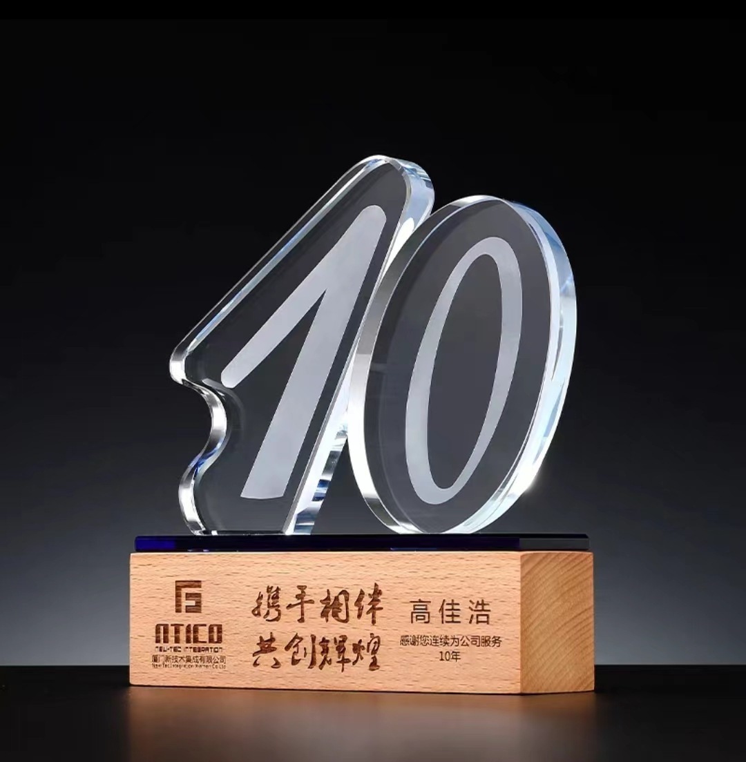 Customized Creative Anniversary Celebration Crystal Trophy Company Annual Meeting Figure Crystal Glass Trophy