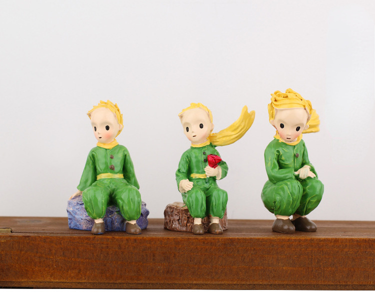 Creative little prince living room, home, room, small decorations, office, desktop, cake, decorations, resin crafts