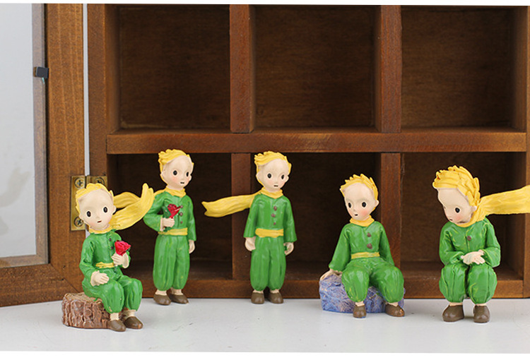 Creative little prince living room, home, room, small decorations, office, desktop, cake, decorations, resin crafts