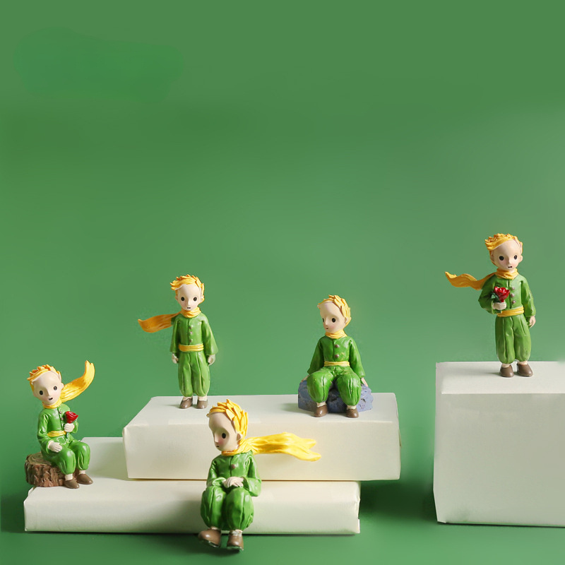 Creative little prince living room, home, room, small decorations, office, desktop, cake, decorations, resin crafts