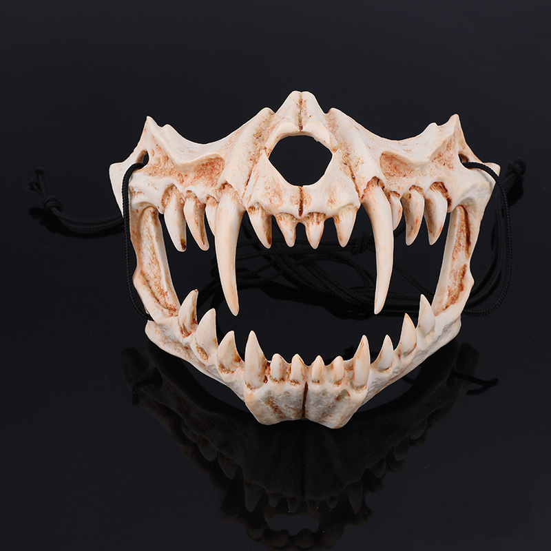 Japanese writer Kurado Dragon God mask two-dimensional cos resin mask Halloween performance props