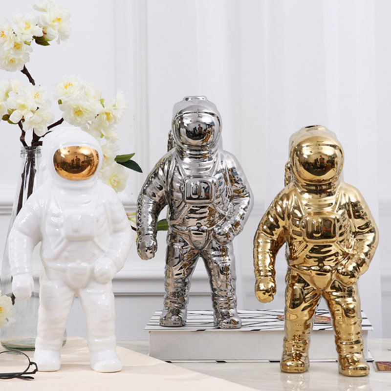 Ceramic handicrafts astronaut flower arrangement astronaut model Nordic desktop ornaments creative furnishings