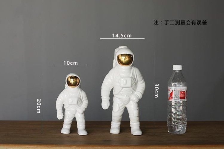 Ceramic handicrafts astronaut flower arrangement astronaut model Nordic desktop ornaments creative furnishings