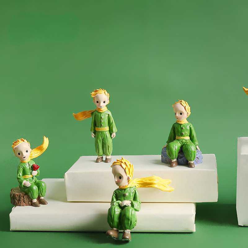 Creative little prince living room, home, room, small decorations, office, desktop, cake, decorations, resin crafts