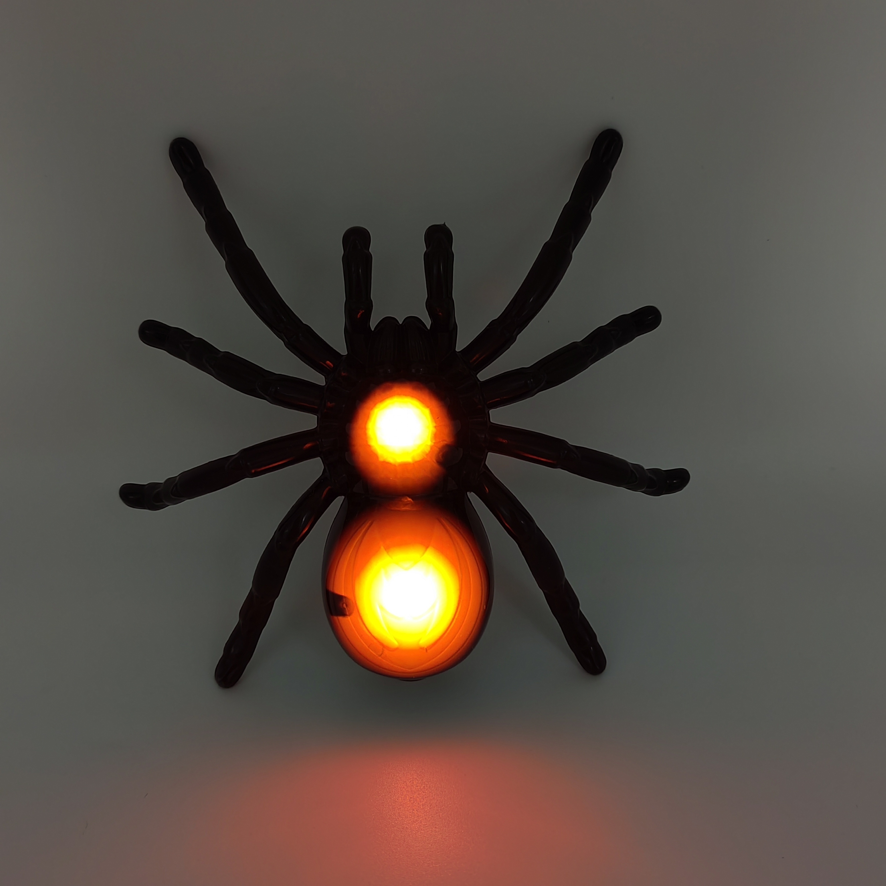 New Design Led Flashing Toys Kids Lights Up Toys Halloween Glowing Spiders Wall Decorations