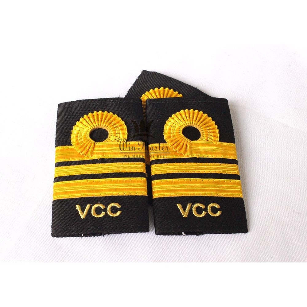 High Quality Pilot Shoulder Boards Gold Stripes on Black Cloth Co-Pilot or Trainee Pilot Professional Slip-on Sliders Rank Strip