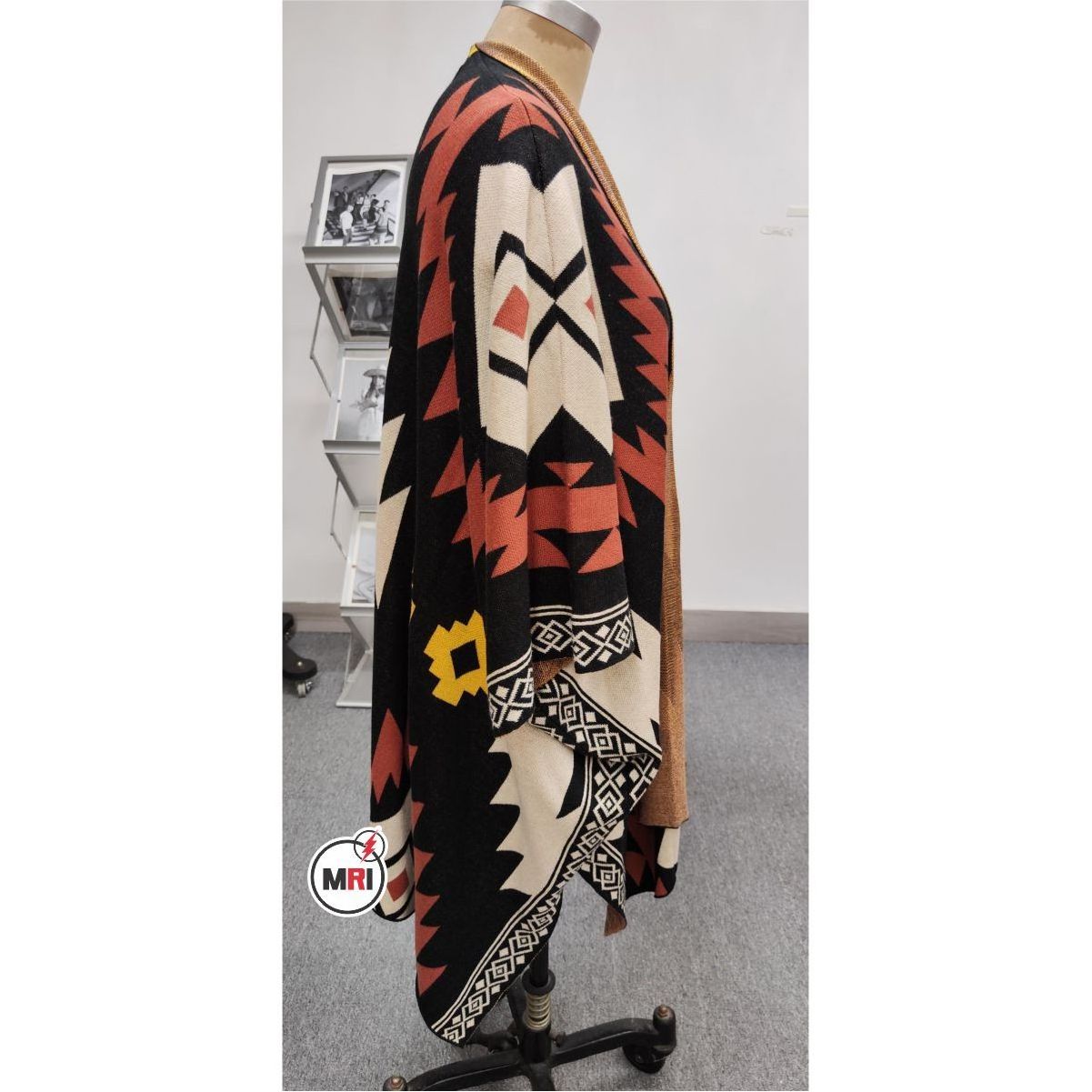 2023 Wholesale Winter New Style Warm Shawl Cape With Sleeves two side knitting printed shawls