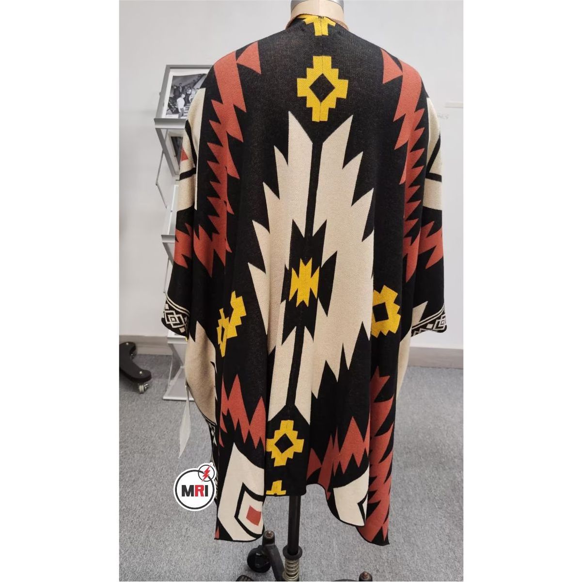 2023 Wholesale Winter New Style Warm Shawl Cape With Sleeves two side knitting printed shawls