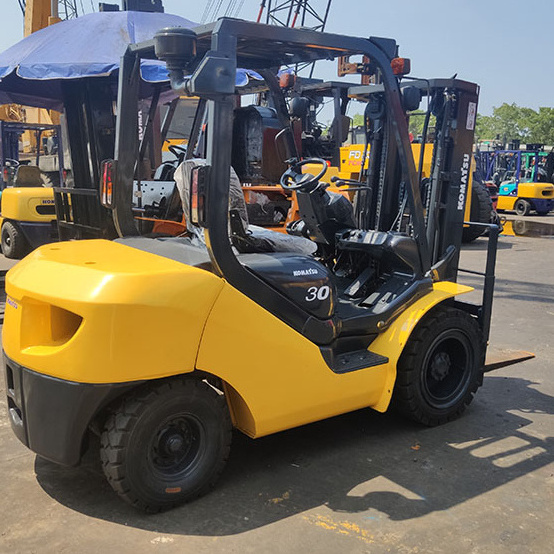 Used komatsu forklift FD30 30 ton good price